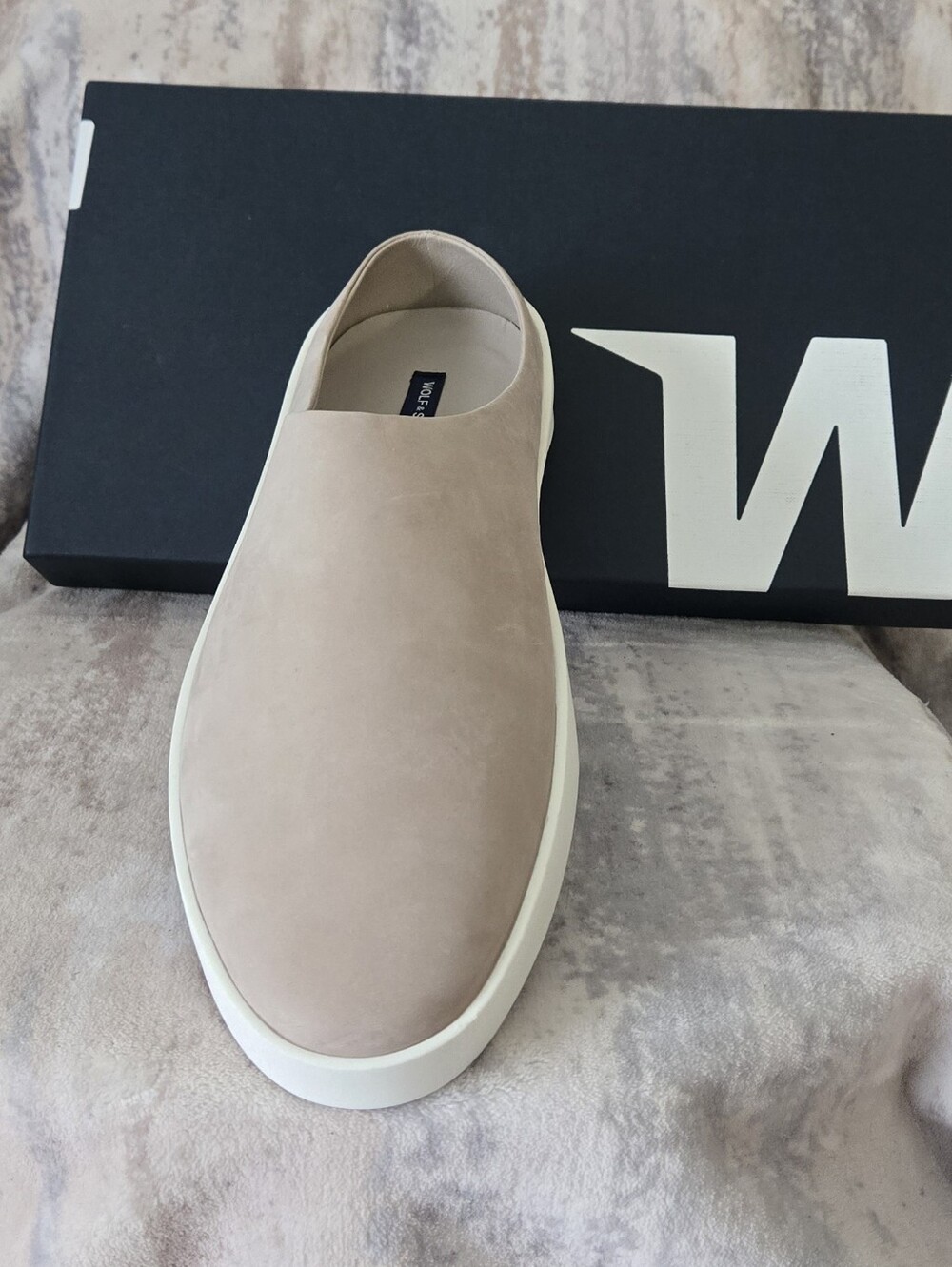 Wolf & Shepherd Cruise Mule Slip-On Sneaker in Taupe with White Sole 11 M /12.5W